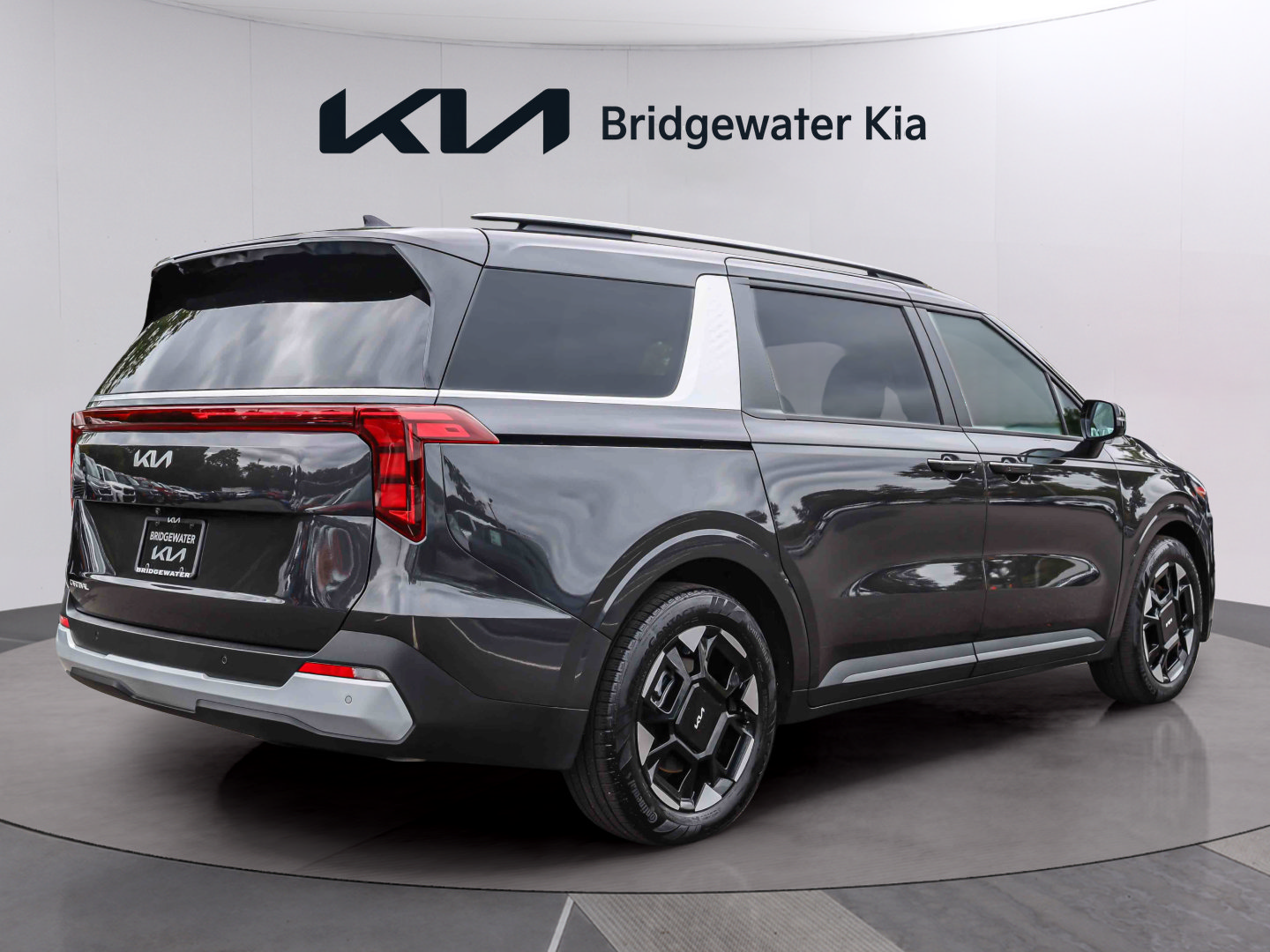 Used 2026 Kia Carnival EX FWD image 6