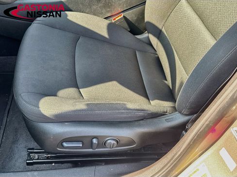 Used 2024 Chevrolet Malibu LT FWD image 23
