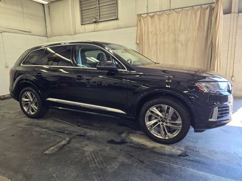Used 2023 Audi Q7 3.0T Premium Plus AWD/4WD image 6
