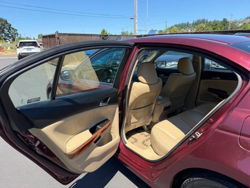 Used 2012 Honda Accord EX-L image 11