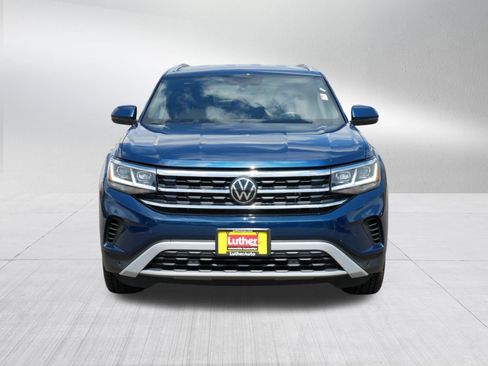 Used 2023 Volkswagen Atlas Cross Sport SE AWD/4WD image 2