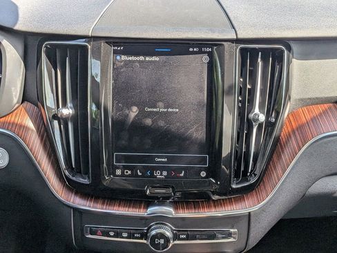Used 2023 Volvo XC60 T8 Plus AWD/4WD image 19