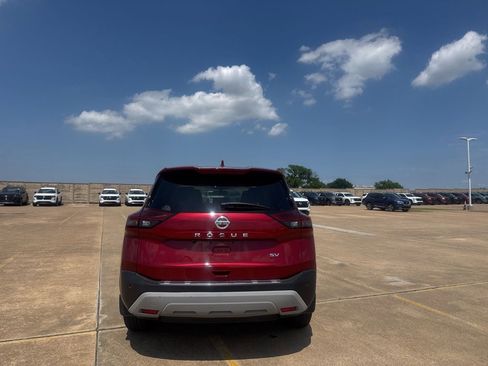 Used 2021 Nissan Rogue SV FWD image 19