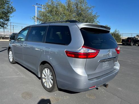 Used 2017 Toyota Sienna Limited Premium AWD/4WD image 13