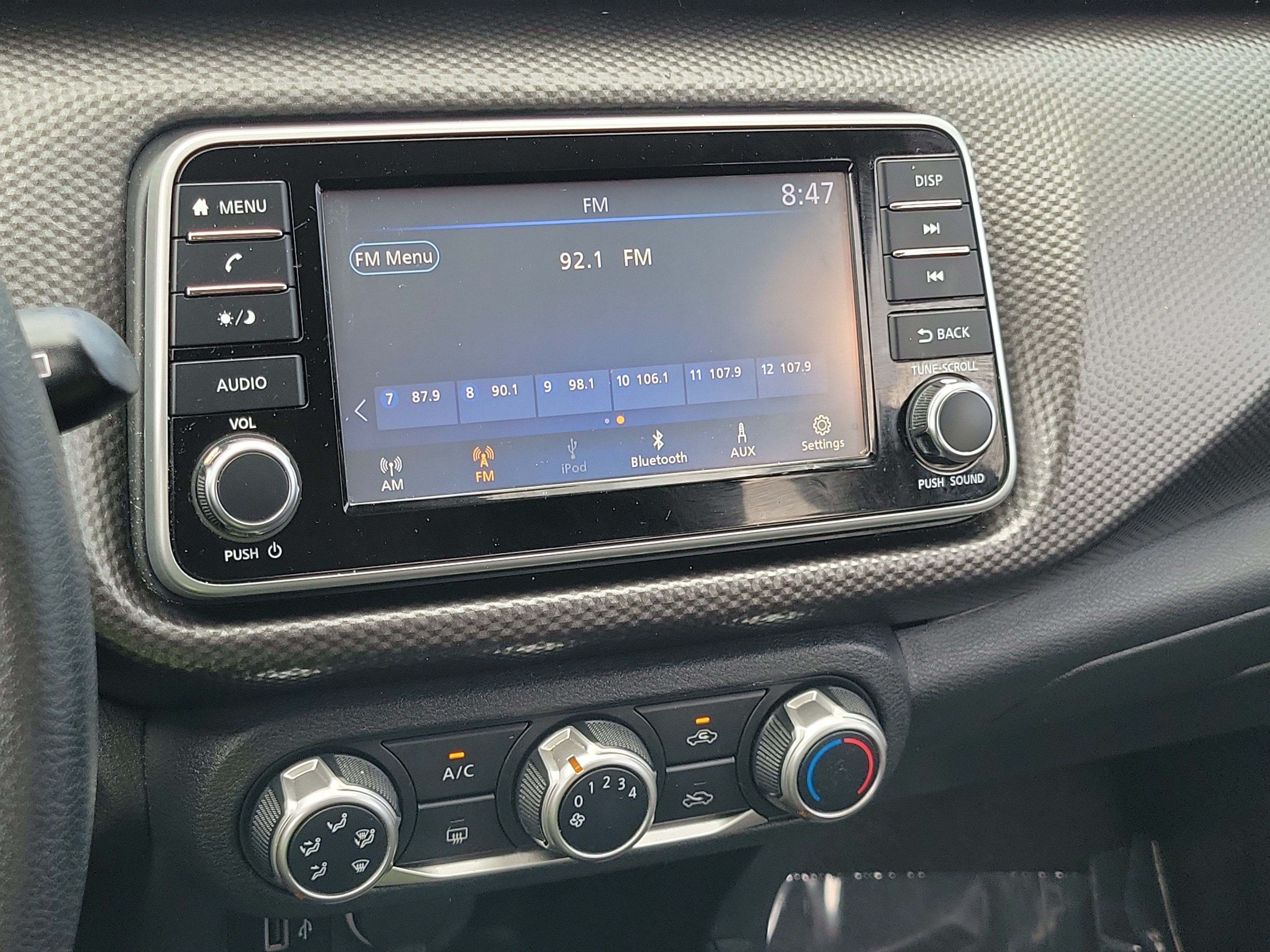 Used 2020 Nissan Kicks S FWD image 27