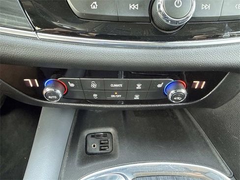 Used 2021 Buick Enclave Essence w/ Sport Touring Edition image 26