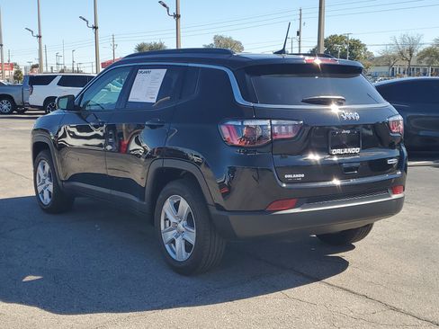 Used 2022 Jeep Compass Latitude image 5
