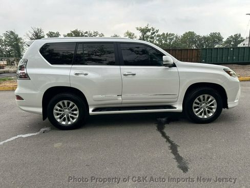 Used 2016 Lexus GX 460 w/ Premium Package AWD/4WD image 5
