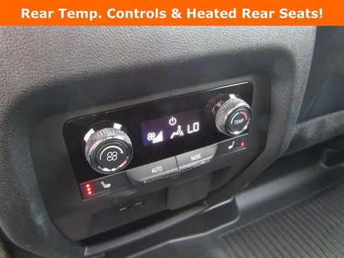 Used 2024 Chevrolet Traverse RS image 24