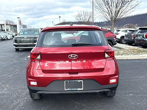 New 2026 Hyundai Venue SE image 6