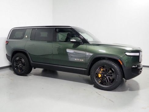 Used 2024 Rivian R1S Adventure AWD/4WD image 1