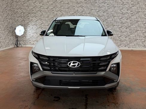 New 2026 Hyundai Tucson SE FWD image 2