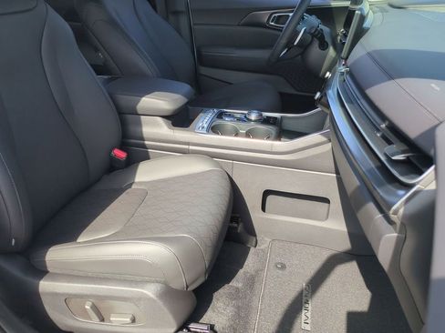 New 2026 Kia Carnival SX FWD image 28