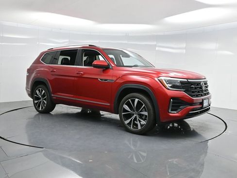 Used 2024 Volkswagen Atlas SEL Premium R-Line image 57