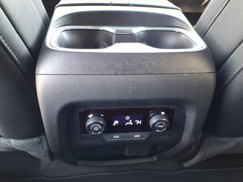 New 2026 Chevrolet Traverse LT w/ Sun and Wheel Package image 14