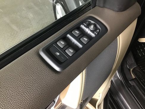 Used 2015 Land Rover LR4 HSE AWD/4WD image 31