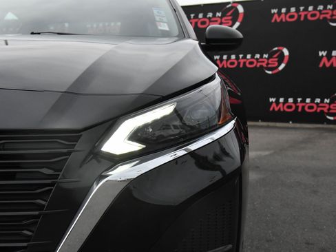 Used 2024 Nissan Altima 2.5 SV image 11