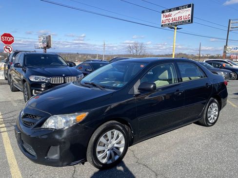Used 2012 Toyota Corolla LE FWD image 3