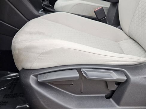 Used 2020 Volkswagen Tiguan S FWD image 16