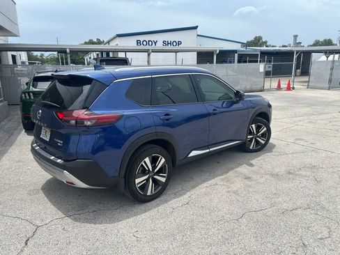 Used 2023 Nissan Rogue Platinum AWD/4WD image 3