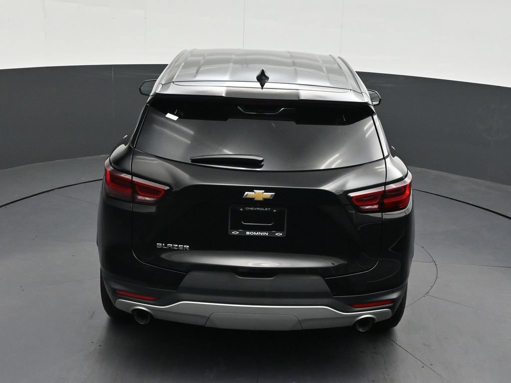 Used 2023 Chevrolet Blazer LT FWD image 21