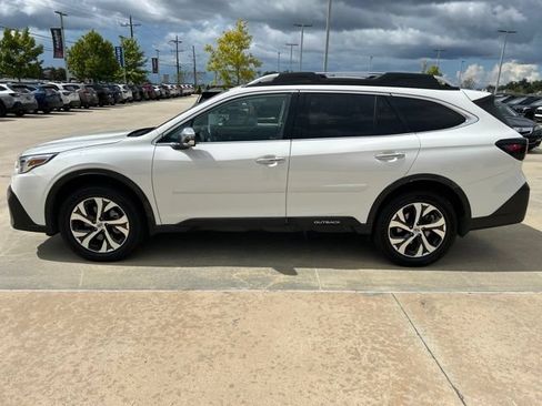 Used 2020 Subaru Outback Touring XT AWD/4WD image 4
