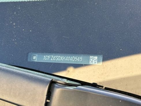 Used 2019 Chevrolet Bolt Premier w/ Infotainment Package image 3