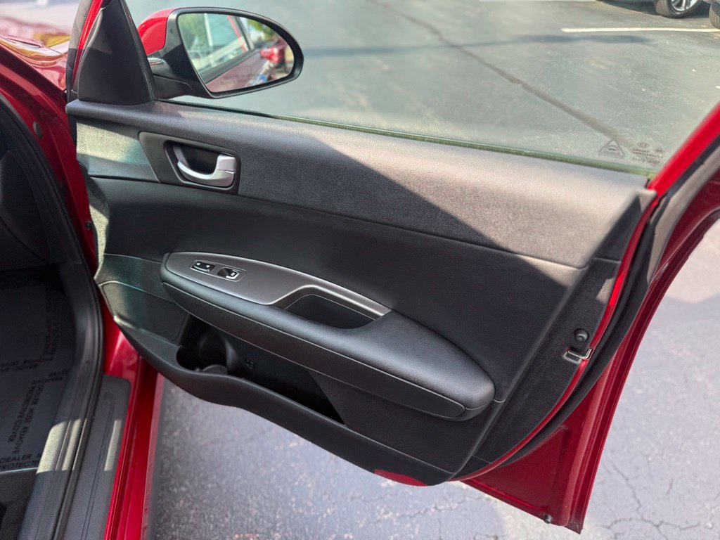 Used 2020 Kia Optima S FWD image 22