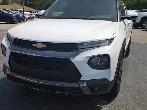 Used 2023 Chevrolet TrailBlazer ACTIV FWD image 3
