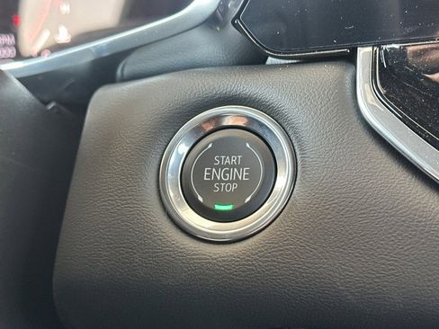 New 2025 GMC Canyon Elevation w/ Convenience Package image 20