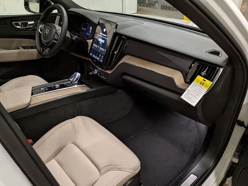 New 2026 Volvo XC60 B5 Plus w/ Climate Package image 21