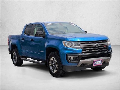 Used 2022 Chevrolet Colorado Z71 AWD/4WD image 3