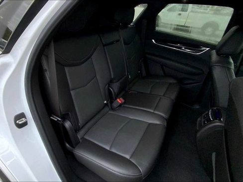 Used 2022 Cadillac XT5 Premium Luxury w/ Technology Package image 38