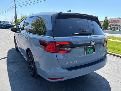 Used 2024 Honda Odyssey Sport image 11