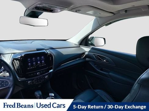 Used 2021 Chevrolet Traverse Premier w/ Redline Edition AWD/4WD image 31