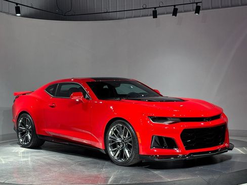 Used 2023 Chevrolet Camaro ZL1 RWD image 92