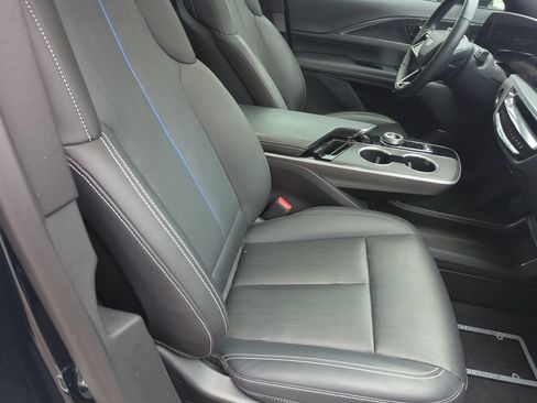 Used 2024 Cadillac Lyriq Sport AWD/4WD image 37