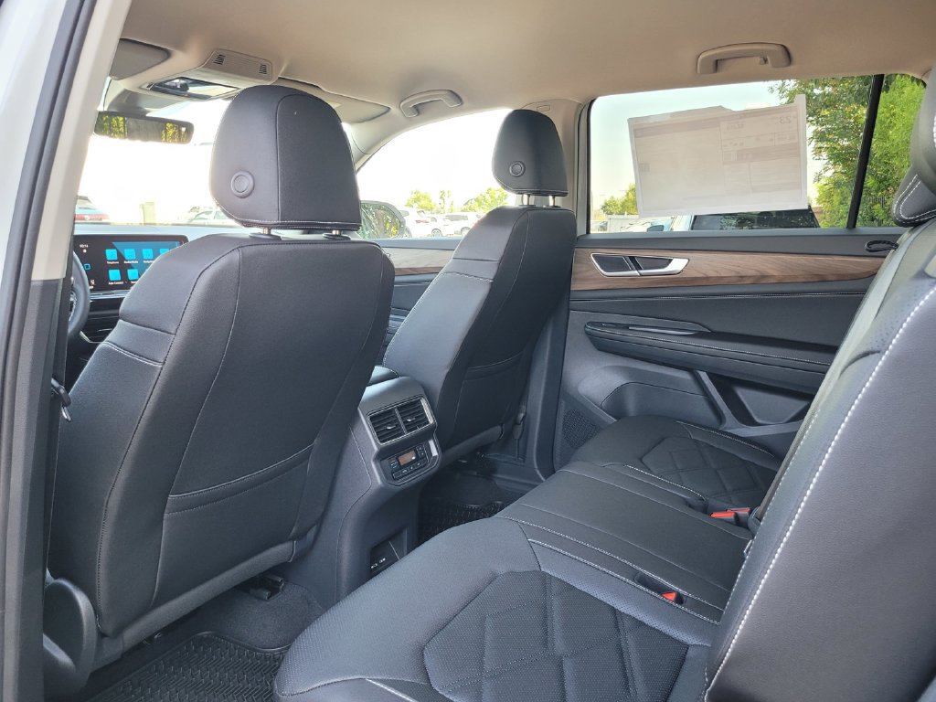 New 2026 Volkswagen Atlas SE FWD image 15