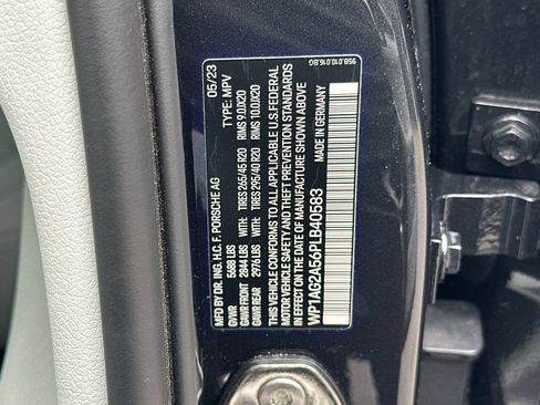 Certified 2023 Porsche Macan S AWD/4WD image 45