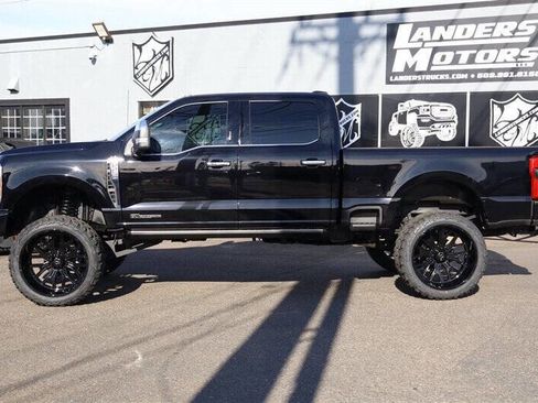 Used 2024 Ford F250 Platinum w/ FX4 Off-Road Package image 2