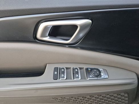 New 2026 Kia Carnival LXS FWD image 7