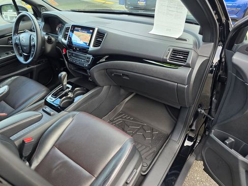 Used 2017 Honda Ridgeline Black Edition image 12