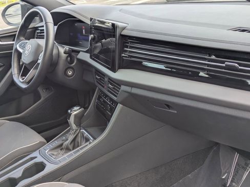 Used 2025 Volkswagen Jetta Sport FWD image 31