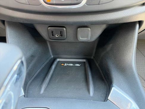 Used 2023 Chevrolet Traverse LT w/ LPO, Cargo Package FWD image 22