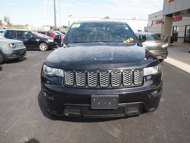 Used 2020 Jeep Grand Cherokee Altitude AWD/4WD image 4