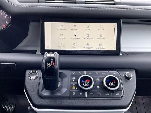 Used 2024 Land Rover Defender 110 S image 15