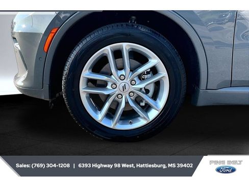 Used 2025 Dodge Durango GT AWD/4WD image 7