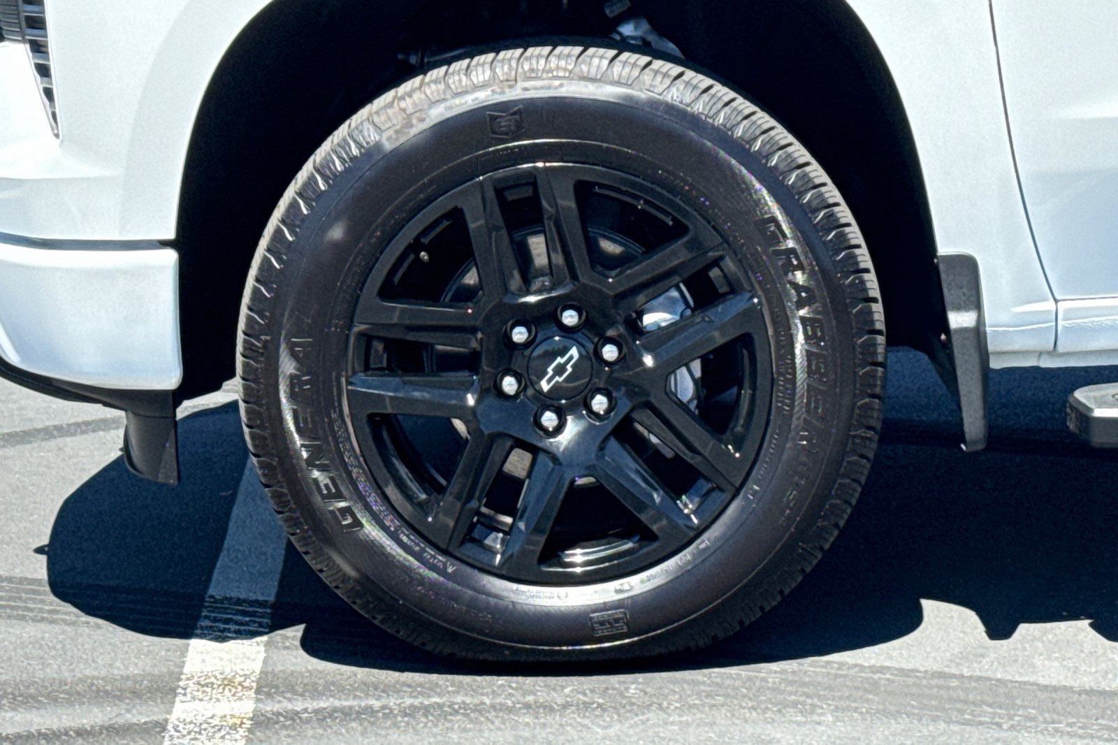 Used 2026 Chevrolet Silverado 1500 RST w/ LPO, Dark Essentials Package AWD/4WD image 15