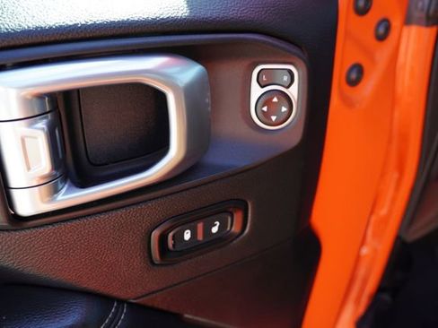 Used 2020 Jeep Gladiator Overland AWD/4WD image 20