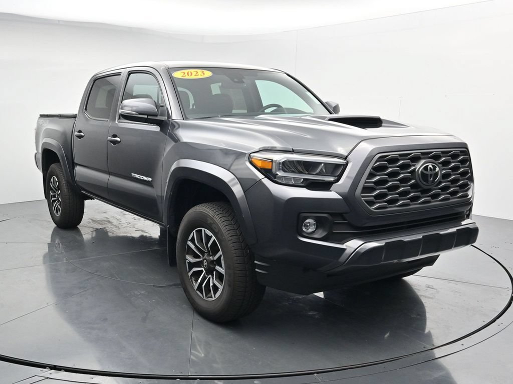 Used 2023 Toyota Tacoma TRD Sport AWD/4WD image 2